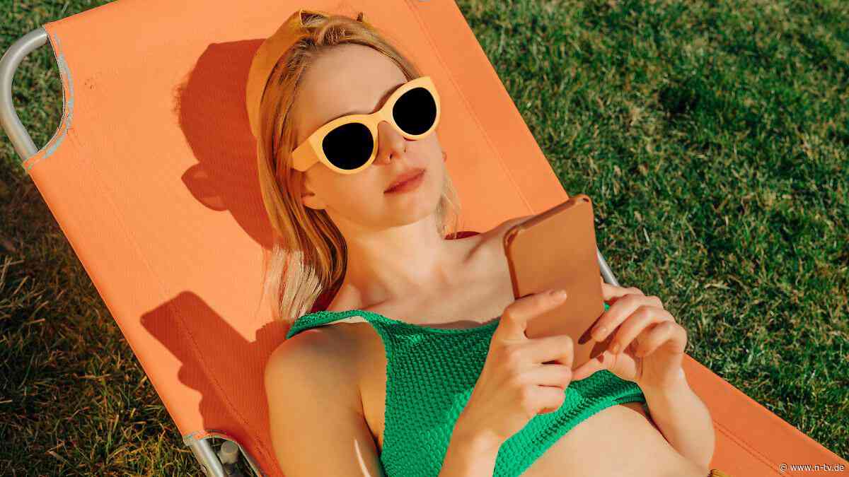 Gefährlich für Display und Akku: Wie man das Smartphone vor der Hitze schützt