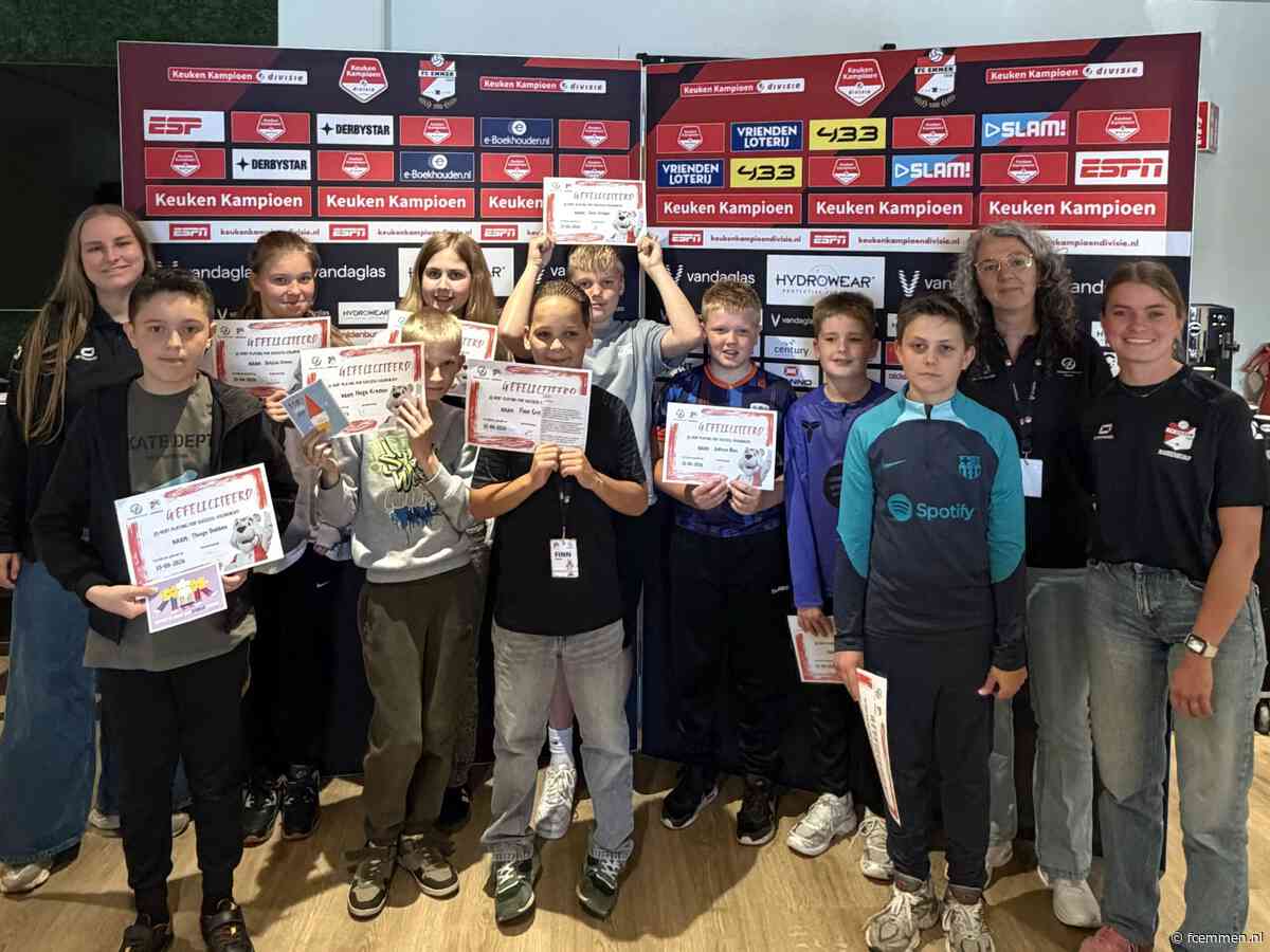 Deelnemers Playing for Success sluiten traject feestelijk af in het spelershome