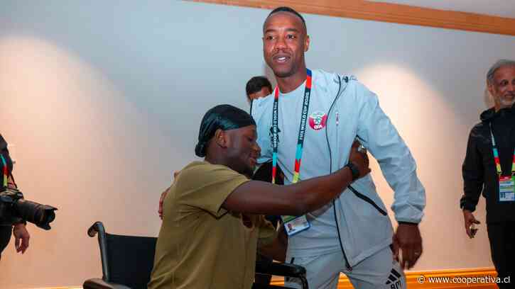 Koné fue visitado por ministro catarí y por el futbolista que le fracturó la pierna