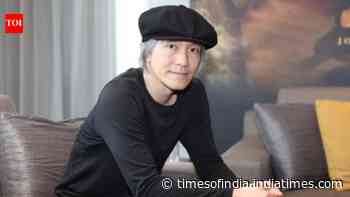 Stephen Chow returns as filmmaker with 'Kung Fu Soccer'