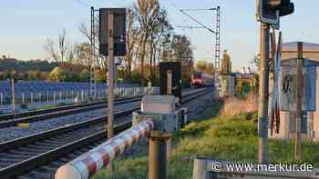 Stadt weist DB in die Schranken: Freising lehnt Schließung von Bahnübergang „Pulling 2" ab
