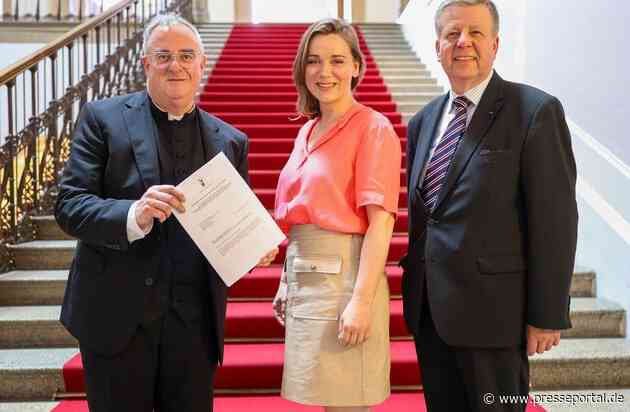 Schutz für Maria Vesperbild: CSU-Fraktion nimmt Petition gegen geplante Windenergieflächen entgegen