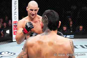 Sean Strickland directs rant toward UFC champ Justin Gaethje, manager