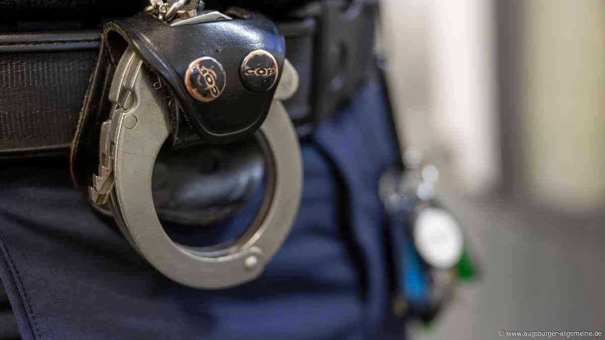 Großeinsatz am Königsplatz: Streit unter Alkoholisierten eskaliert