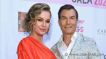 Jerry O'Connell reveals the risqué quip he made during John Stamos chat that ended their Rebecca Romijn feud