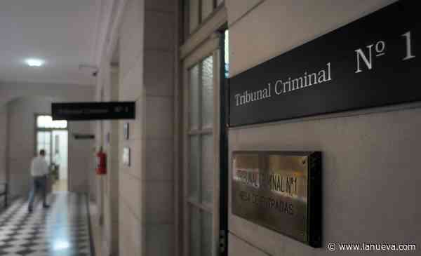 Violación "en manada": la fiscalía pidió 10 años de prisión para los siete acusados