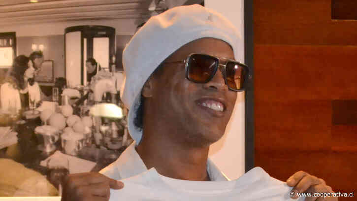Ronaldinho anunció en Miami su regreso al fútbol profesional