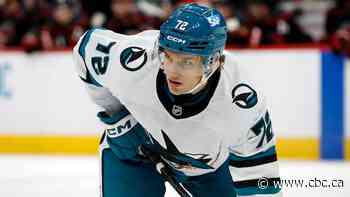 Senators acquire young forward William Eklund, prospects from Sharks for 1st-round pick
