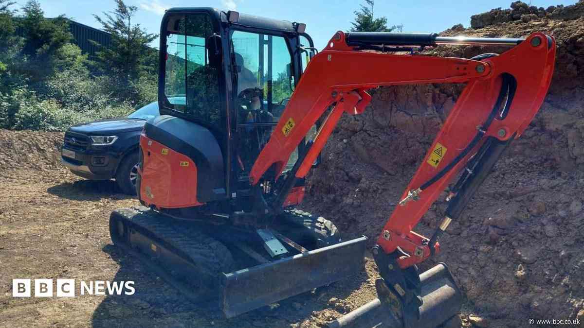 Police trace £20k stolen digger behind mud mound