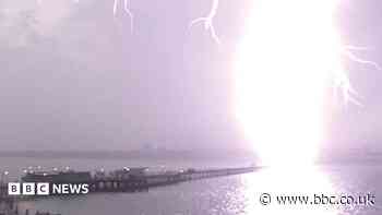 Heatwave brings thunder and lightning to Essex