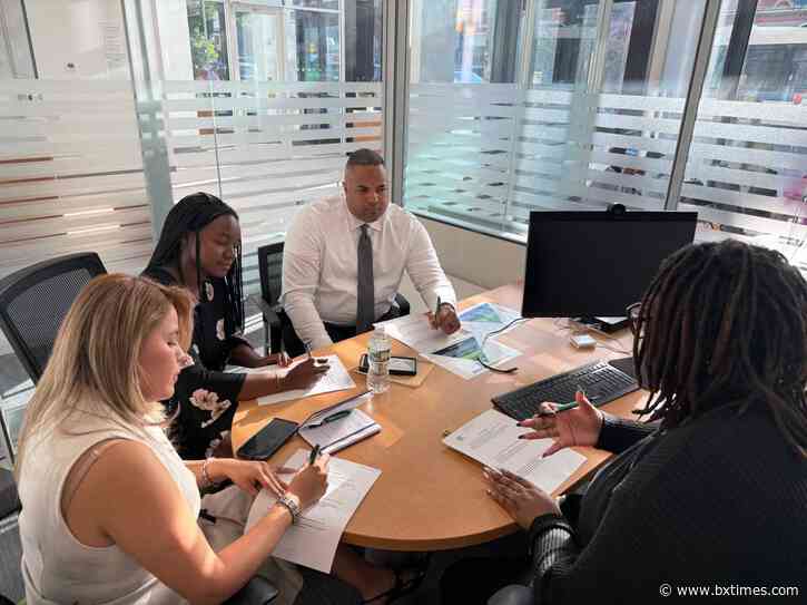 Bronx entrepreneurs get boost from M&T Bank business grants program