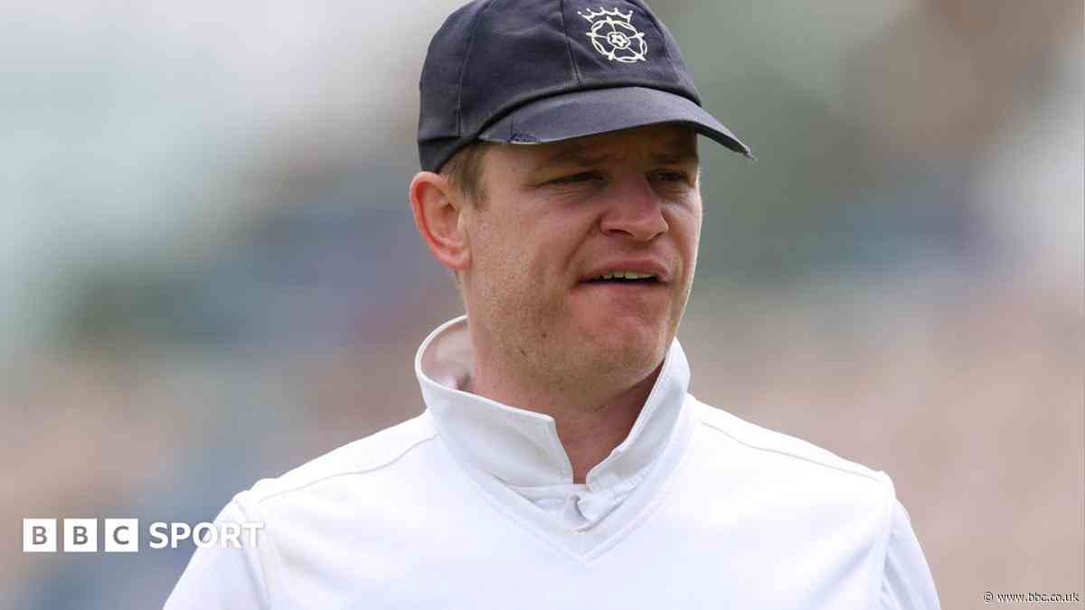 Hampshire skipper Brown extends contract to 2027