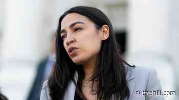Ocasio-Cortez: Trump administration turned Reflecting Pool 'into a swamp'