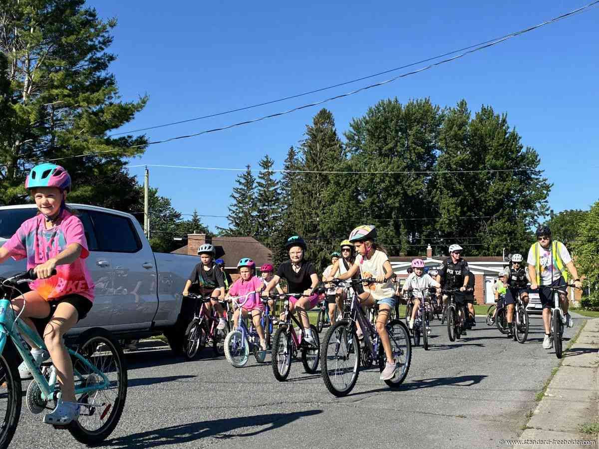 Riverdale bike bus rides to school before summer break in Cornwall