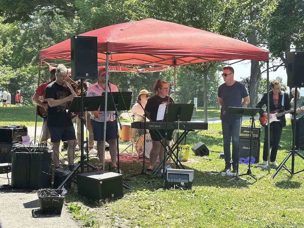 ENT: Concert, scholarships a tribute to Kingston musician