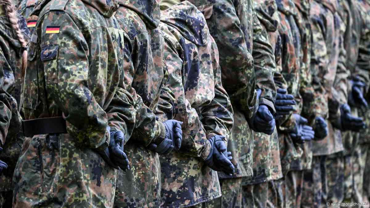 Bilanz des Verteidigungsministeriums: Mehr junge Menschen wollen zur Bundeswehr