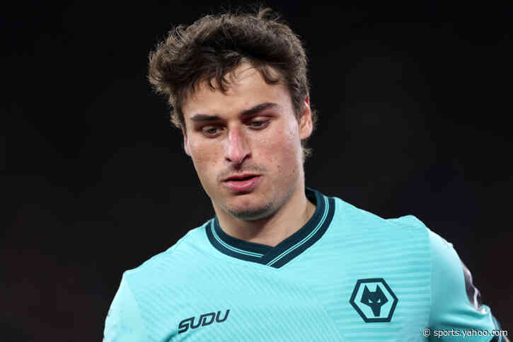Report Hugo Bueno targeted by Fiorentina after good Wolves campaign