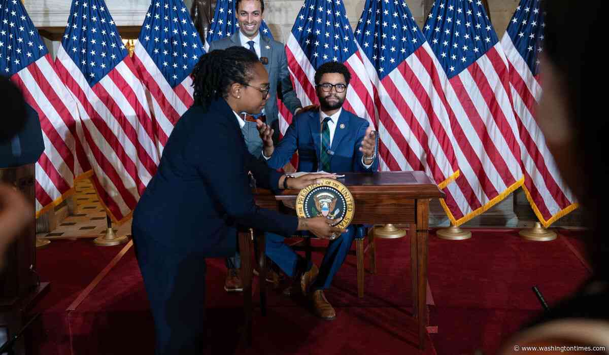 Trump refuses to sign bipartisan housing bill into law. What does that mean for homebuyers, renters?