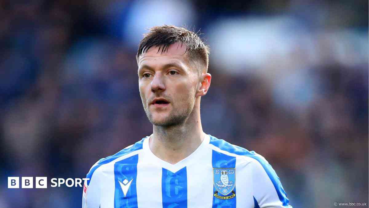 Cooper signs on for new season at Sheffield Wednesday
