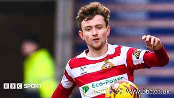 Northampton sign Doncaster full-back Maxwell