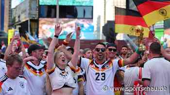 DFB-Team: Deutsche Fans feiern Party am Times Square