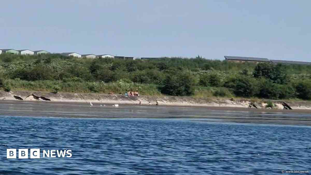 Warning over unauthorised swimming in lake