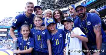 Bosnië wint mede dankzij wereldgoal van Qatar en is zo goed als zeker van plekje bij laatste 32