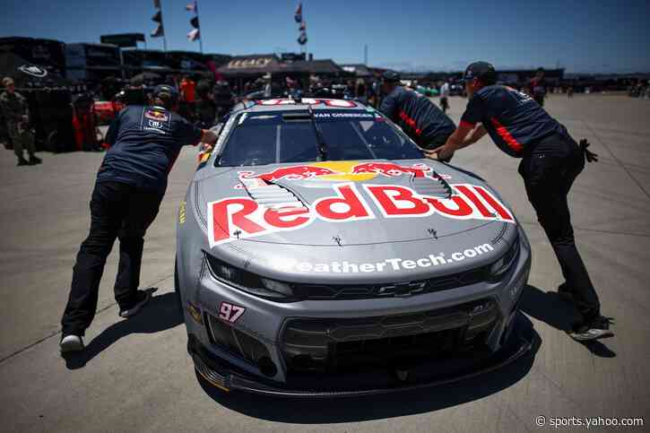 Shane van Gisbergen on Austin Hill: “Two weeks in a row, taken out by the same spud”