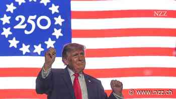 Trump stellt sich ins Zentrum des runden Geburtstages, den Amerika in diesem Sommer begeht