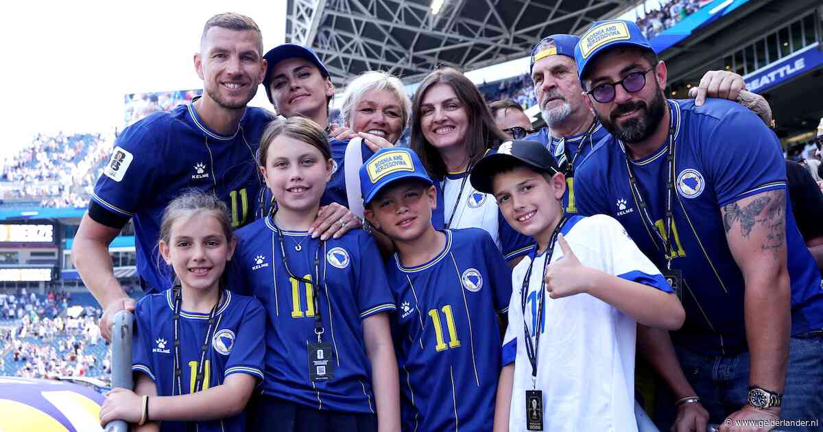 Bosnië wint mede dankzij wereldgoal van Qatar en is door naar knock-outfase