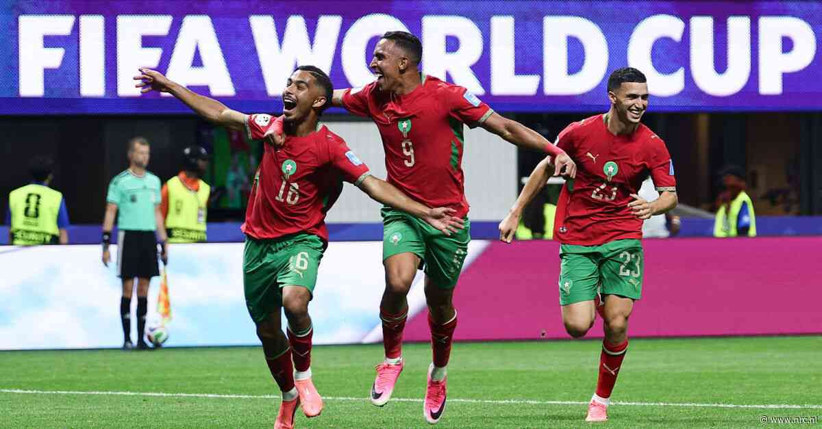 Nederland stuit bij groepswinst op Marokko, Mexico ongeslagen groepswinnaar en Dick Advocaat heeft goed gevoel. Dit gebeurde er op dag 14 van het WK