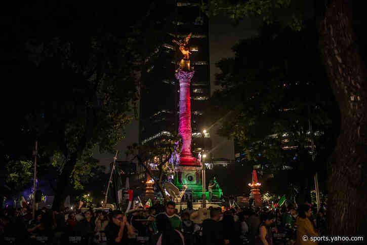 📷​🥳​ Party in Mexico! How El Tri fans celebrate in the streets