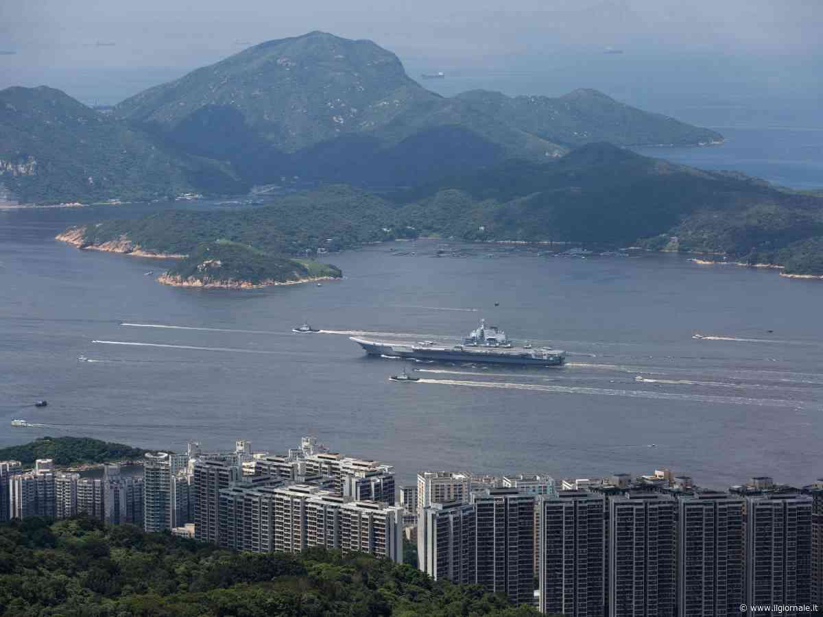 “40 giorni di esercitazioni militari”: il mistero sui test della portaerei cinesi Liaoning