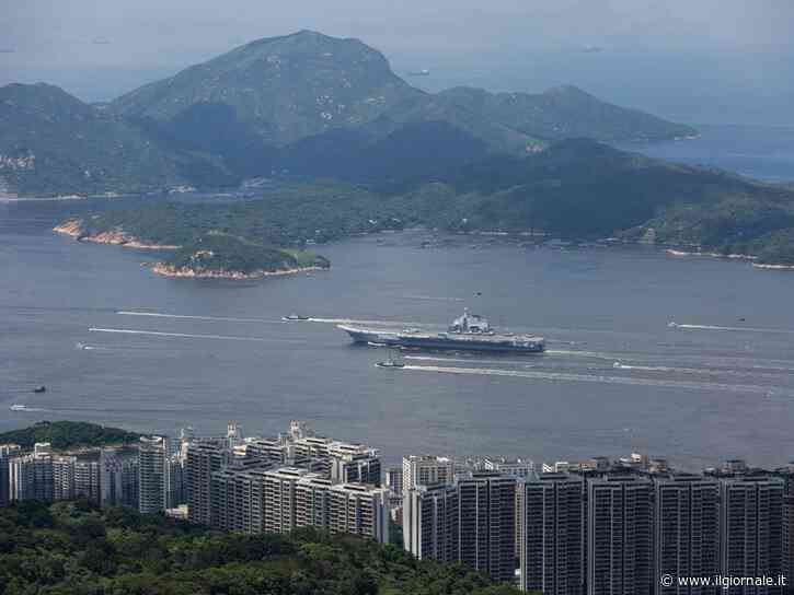 “40 giorni di esercitazioni militari”: il mistero sui test della portaerei cinesi Liaoning