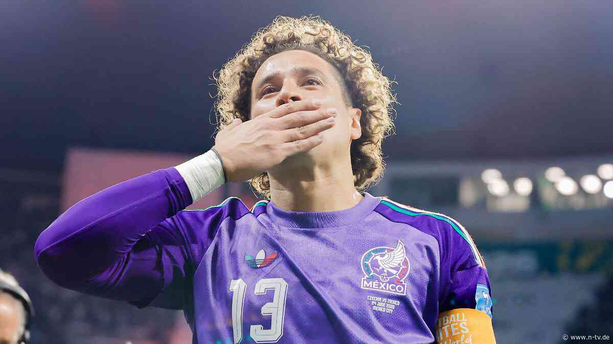 Kult-Keeper Ochoa darf ran: Als Mexikos Torwart-"Jesus" kommt, bebt die Kathedrale