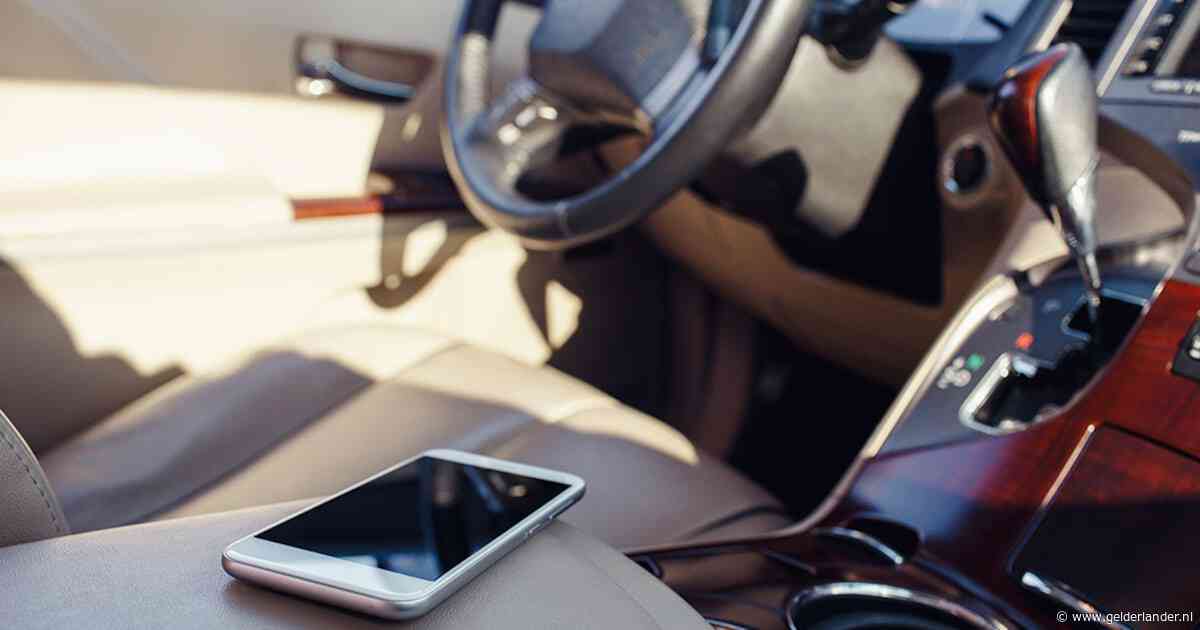 Deze zes dingen smelten, ontploffen of worden giftig in een hete auto