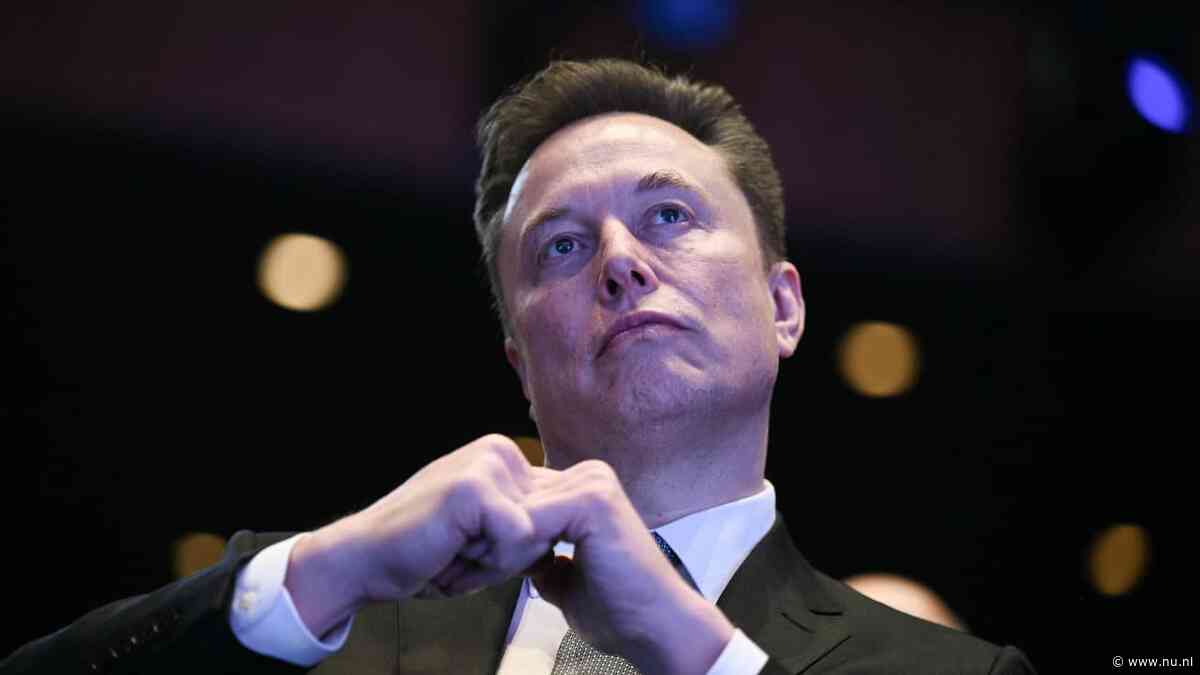 Elon Musk bijna twee weken na beursgang SpaceX niet langer biljonair