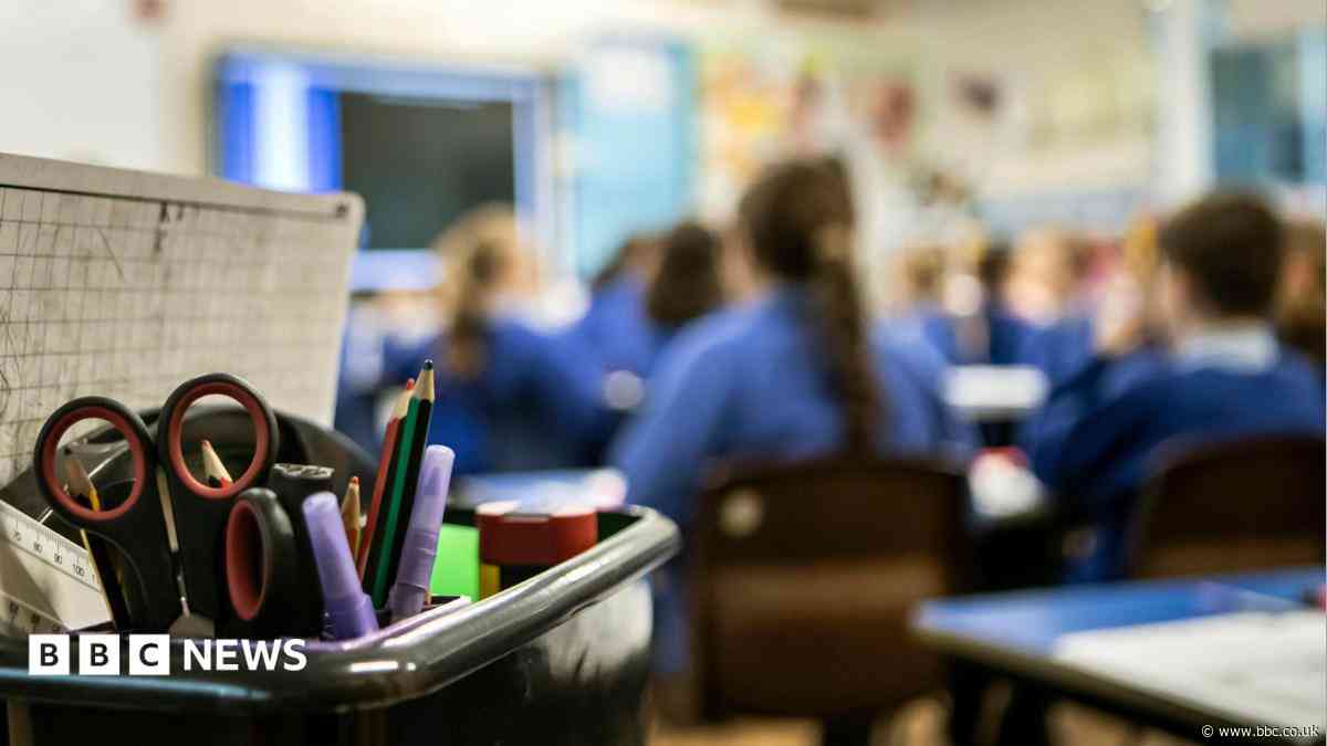 Heatwave forces Staffordshire school closures