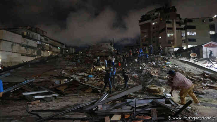 Maxi-terremoto in Venezuela: centinaia di edifici crollati, 32 morti e oltre 700 feriti. Dichiarato lo stato d’emergenza