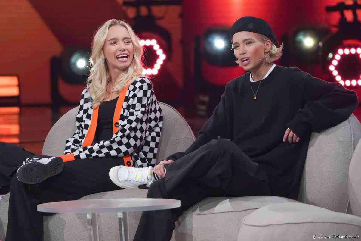 Lisa Mantler teilt Babybauch-Foto: zweites Kind unterwegs