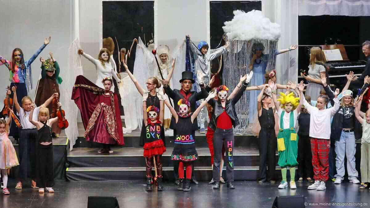 Traumtrollsnacht erobert Asamsaal: 70 Kinder bringen Keeser-Musical zurück