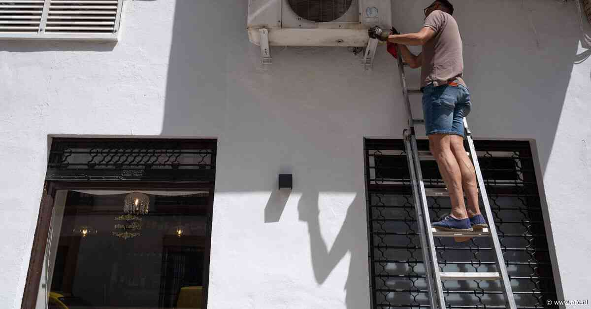 Toch maar een airco of helpt een korte broek genoeg? Europese landen hebben verschillende manieren om af te koelen