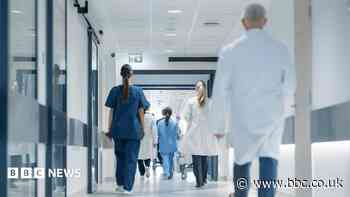 Consultants and specialist doctors begin strike action