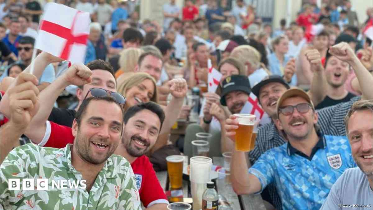 In Pictures: England fans watch draw with Ghana