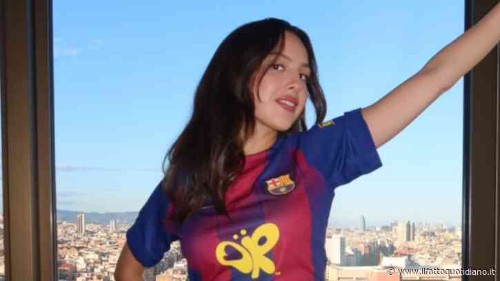 “Cosa mi ha insegnato Robert Smith dei Cure? Che il segreto per una relazione duratura è avere bagni separati. Me lo ricorderò per il futuro”: la popstar dei record Olivia Rodrigo racconta