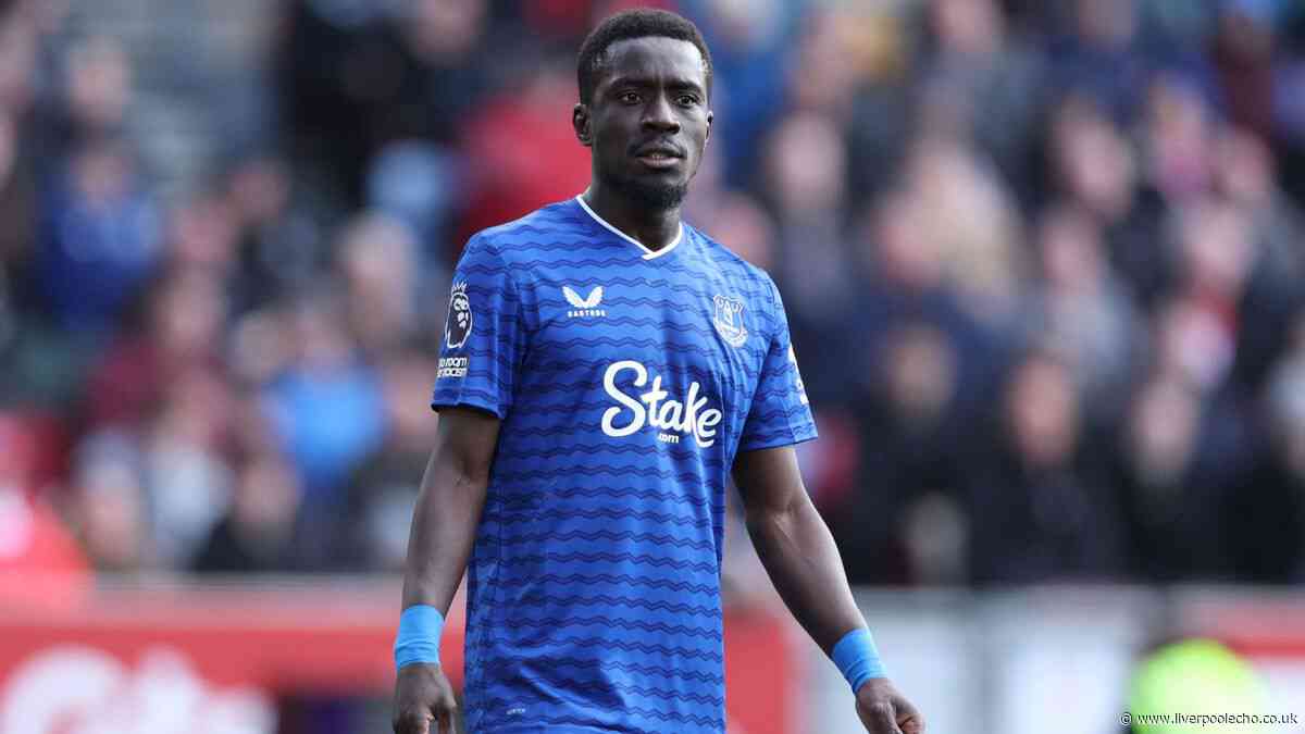 Idrissa Gueye speculation sparks as Everton star's wife packs up house while he's at World Cup