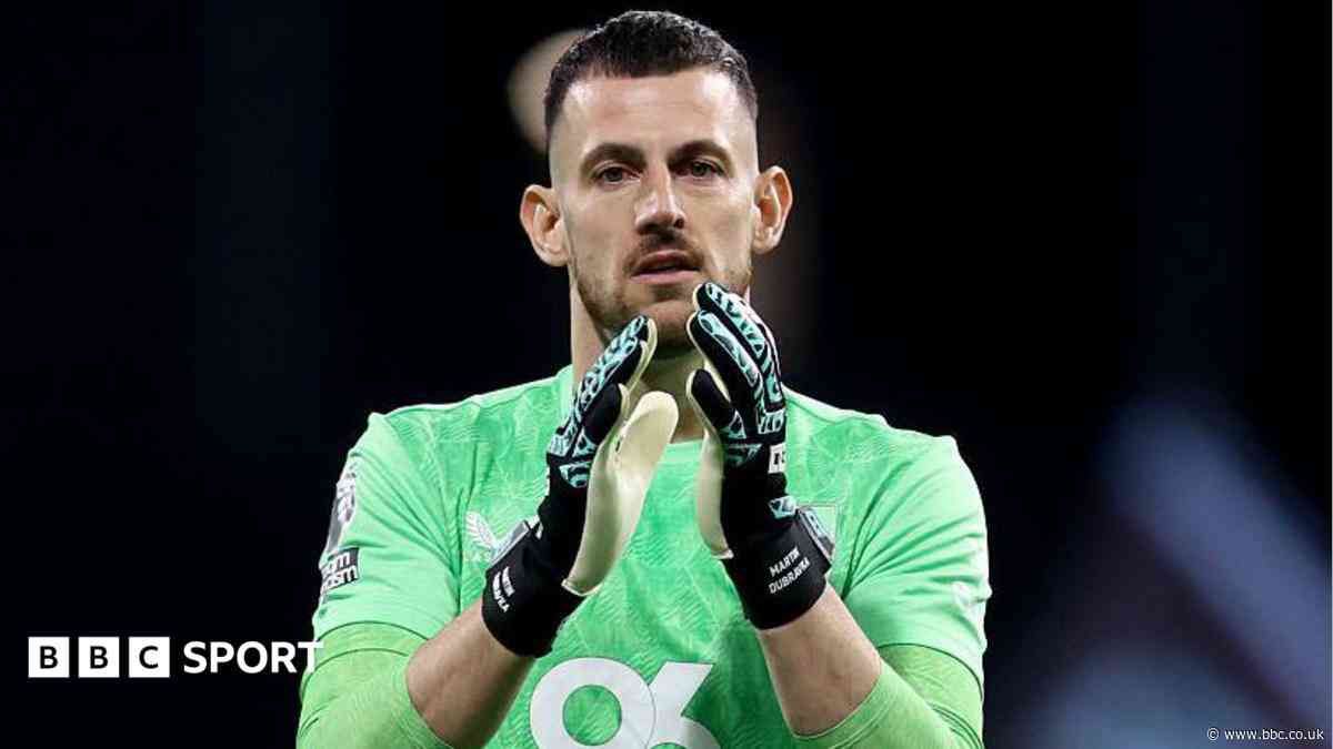 Spurs sign Burnley's Dubravka on free transfer