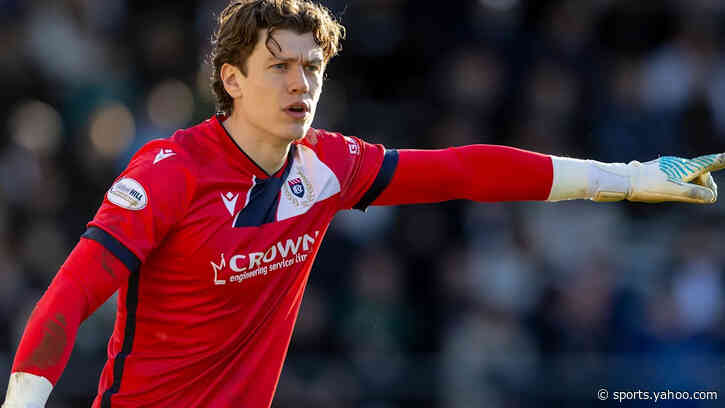 Bradford City sign goalkeeper McCracken