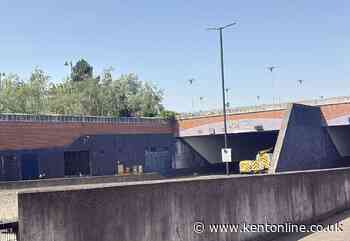 Tunnel partially closed following lorry accident
