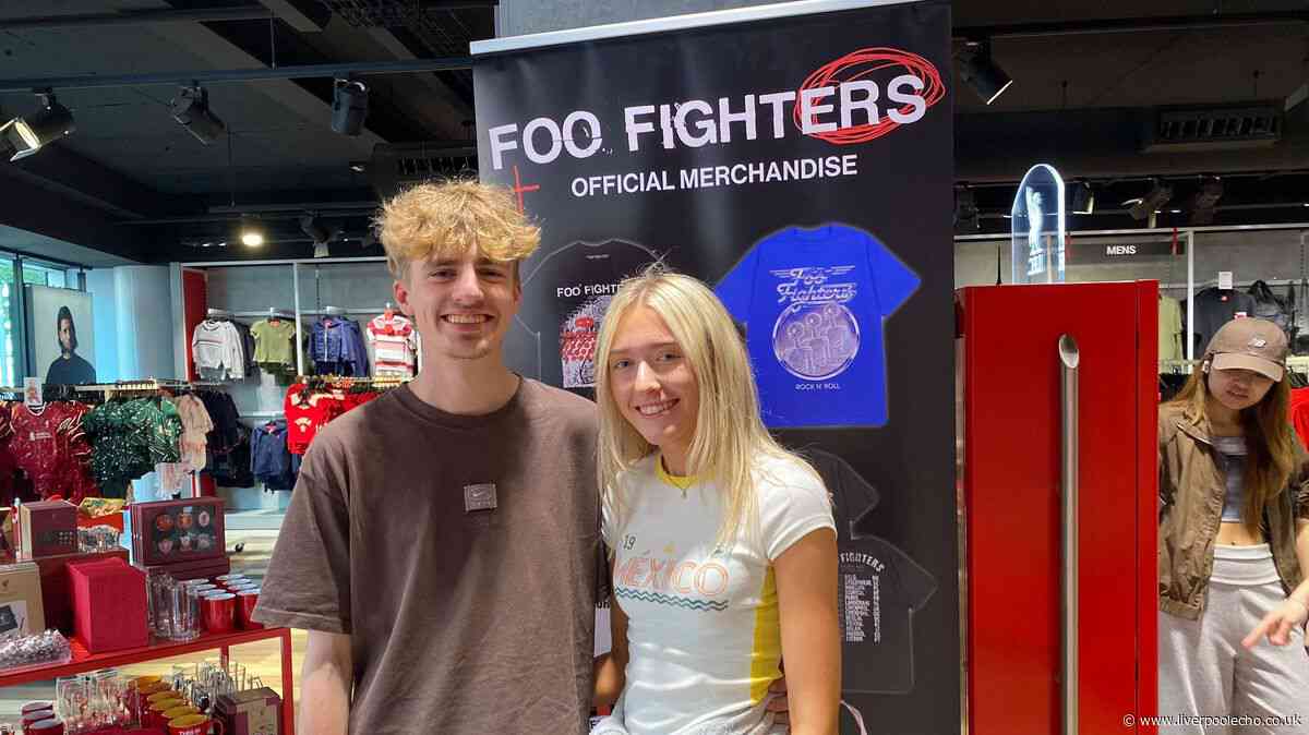 Foo Fighters LIVE as fans form queues in Liverpool ONE